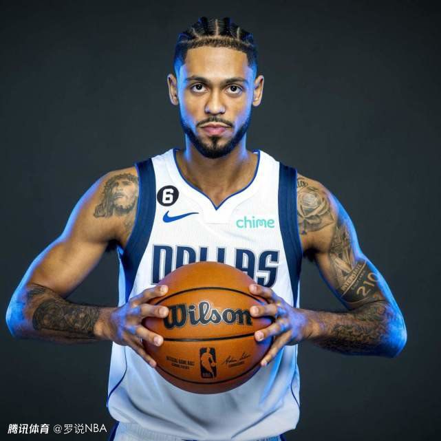 阳光下的女孩